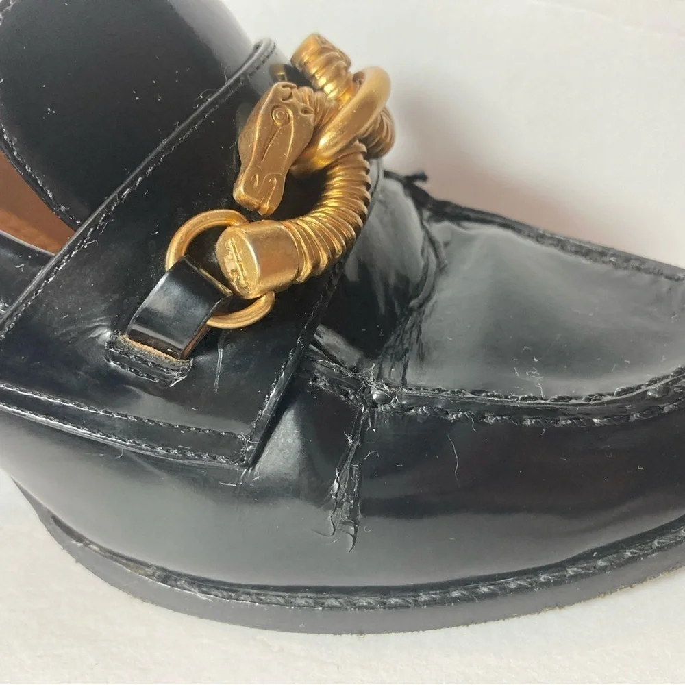Tory Burch Jessa black patent chunky heels gold equestrian chain horse accent 9M